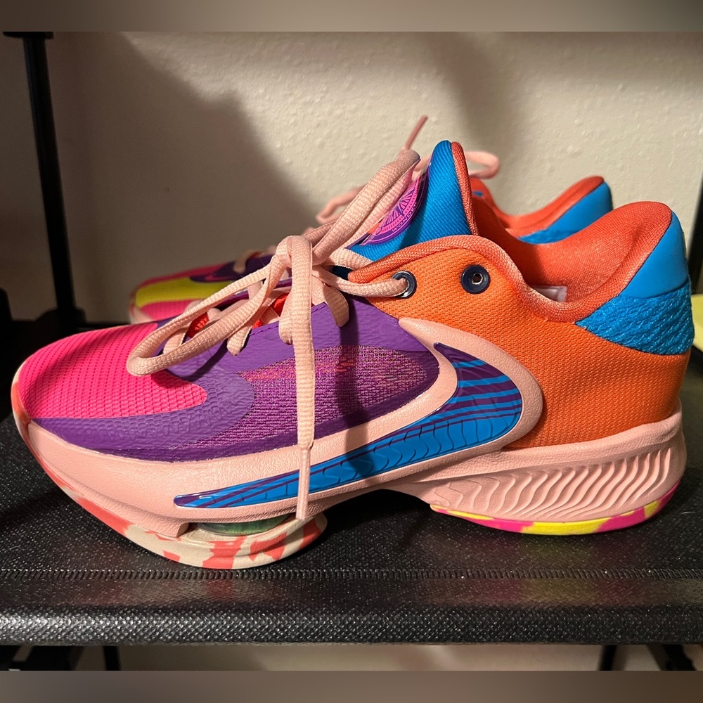 Nike Freak 4K basketball shoes women